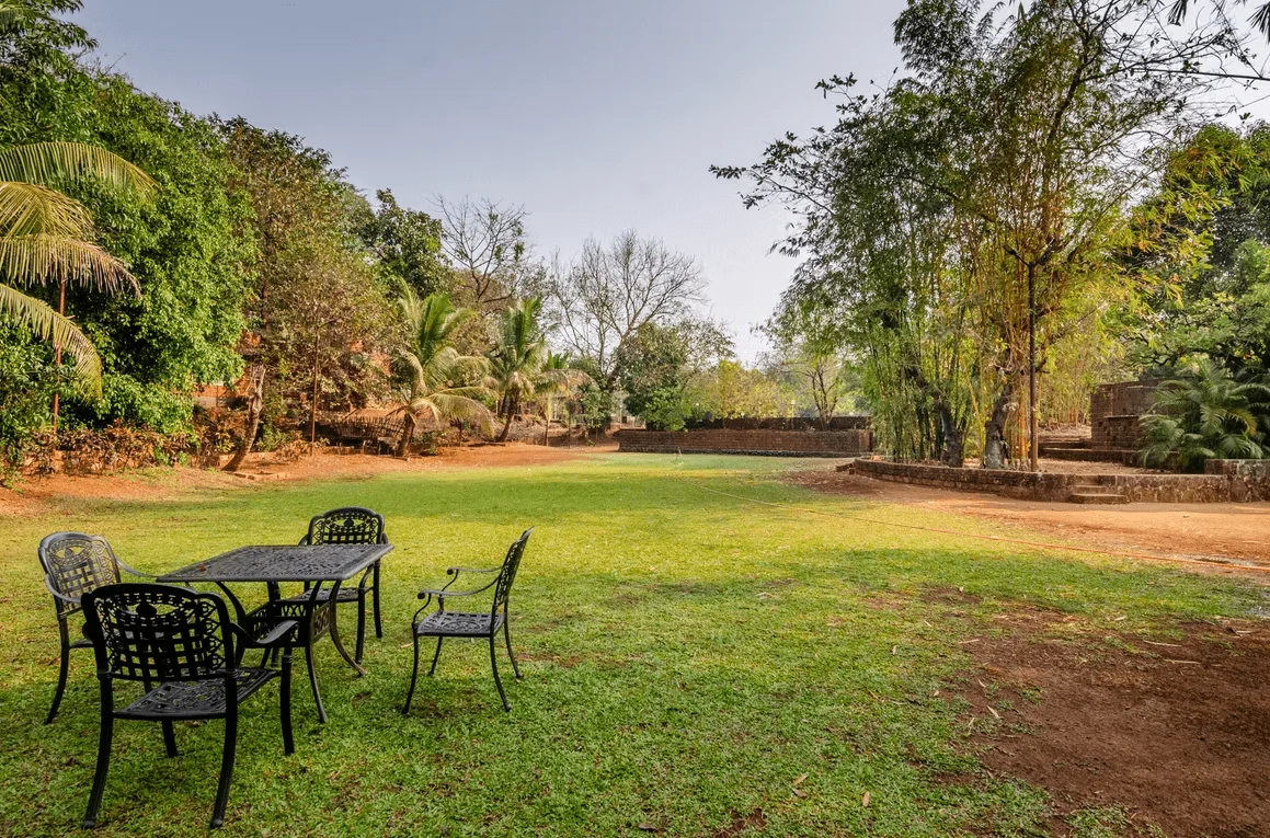 Garden seating on the resort lawns